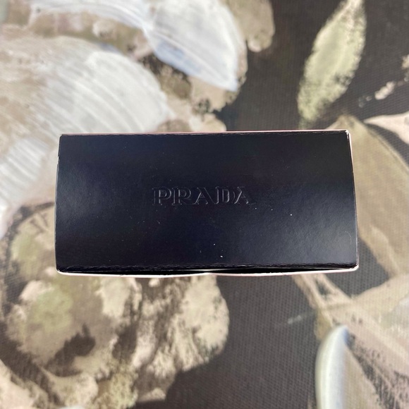 NIB PRADA Paradoxe Mini Deluxe Travel Size 0.25 Oz. Size Fragrance. - Picture 10 of 16